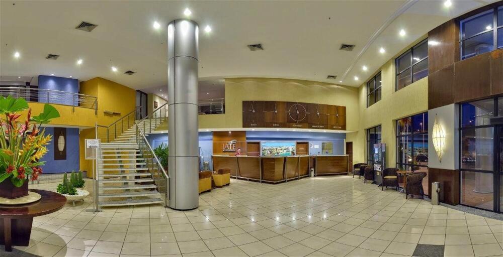 Aparthotel Iate Plaza - Flat 712 Particular 4*